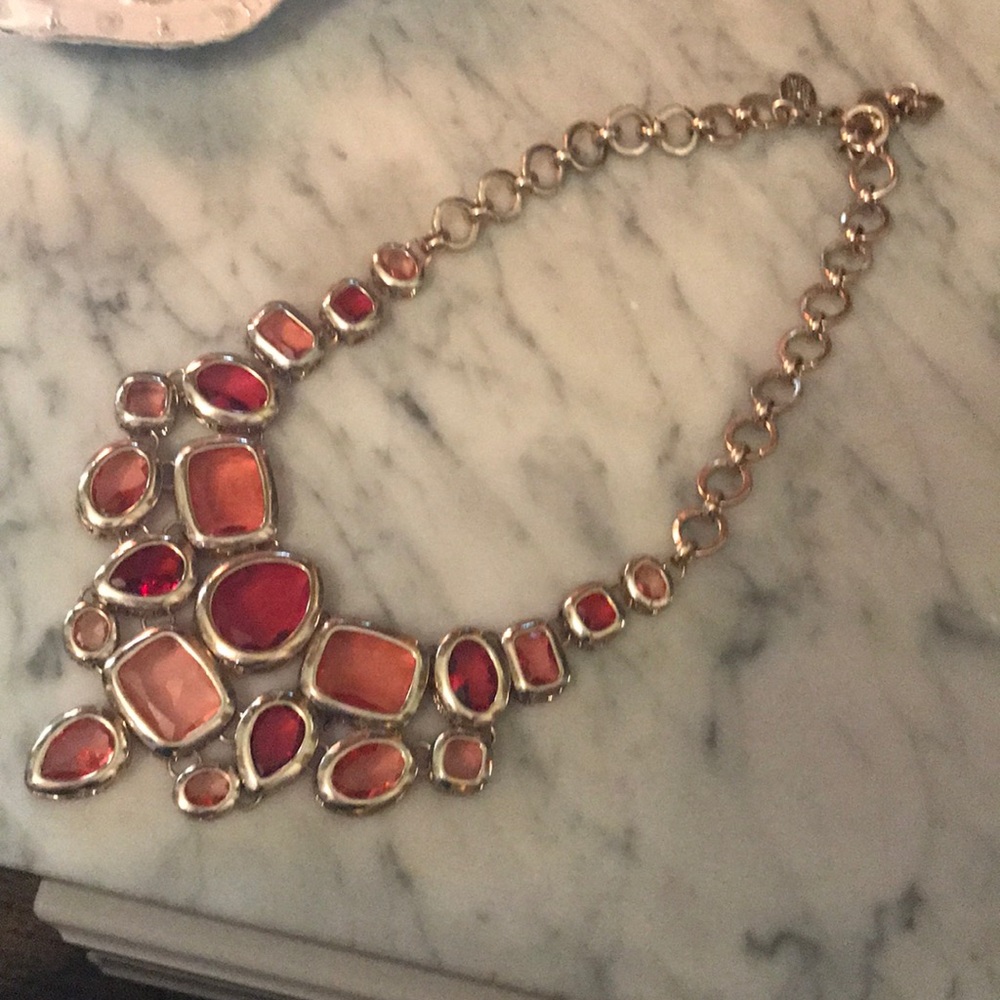 White House Black Market Choker